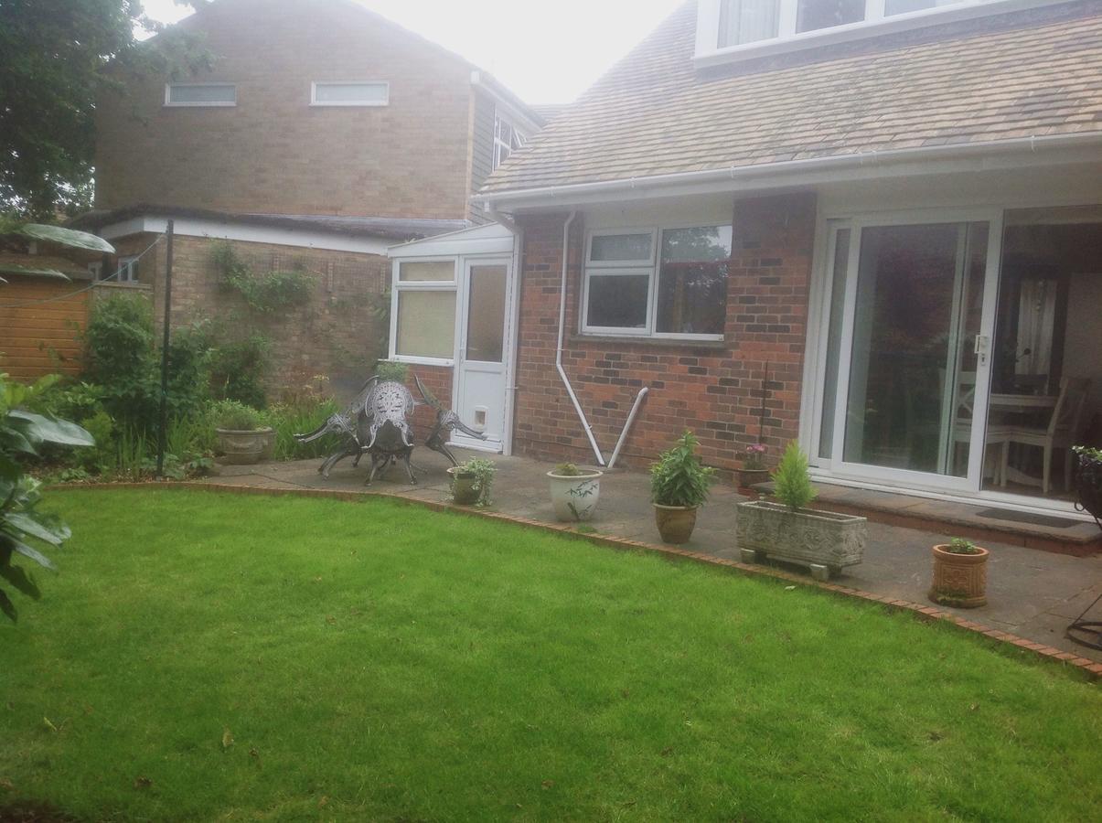 Bed and Breakfast Oak Tree House Waterlooville Exterior foto